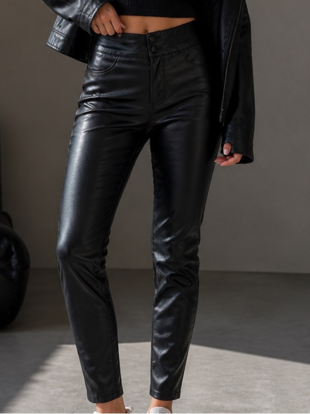 BBJ Los Angeles Black Faux Leather Lined pants 11